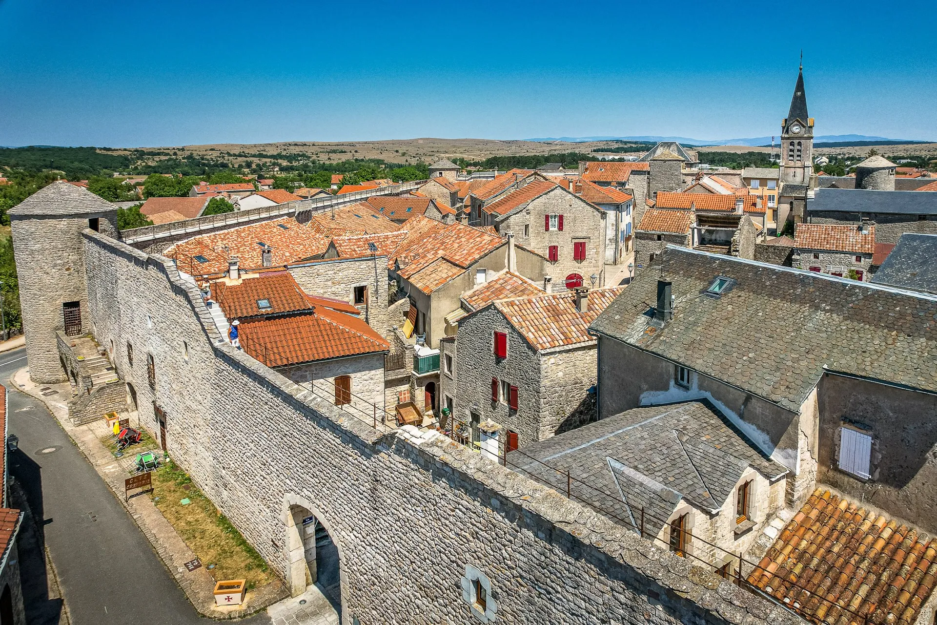 Remparts - La Cavalerie, ©Virginie Govignon - OT Larzac et Vallées