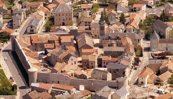 SITE TEMPLIER ET HOSPITALIER DE LA CAVALERIE VILLAGE FORTIFIE, MAIRIE DE LA CAVALERIE