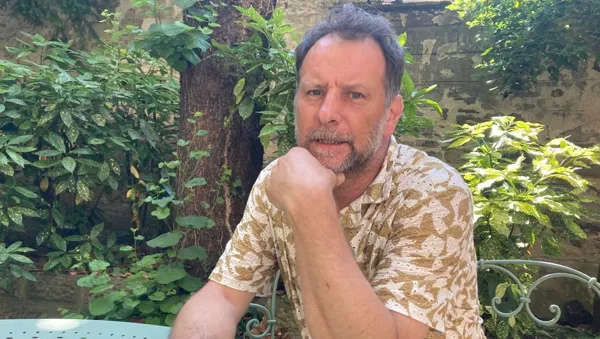 Séance de Dédicaces Hugues CAYRADE Maison de la Presse Laissac