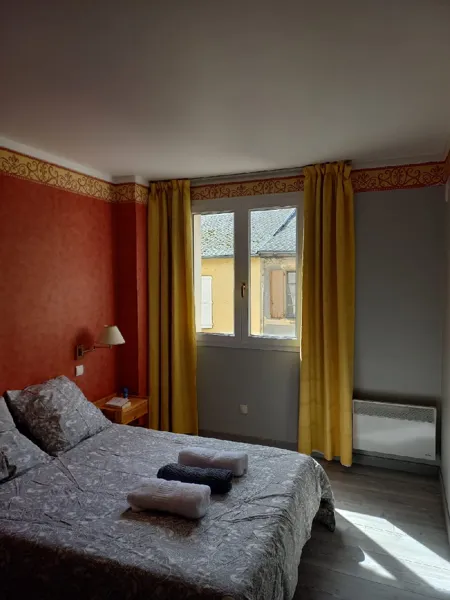 L'Escampette, Escampette