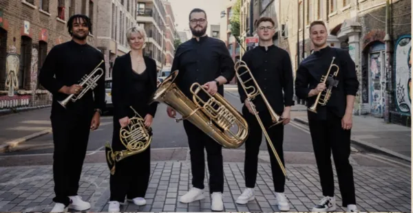 500 ans de musique pour cuivres par Connaught Brass, quintette de cuivres