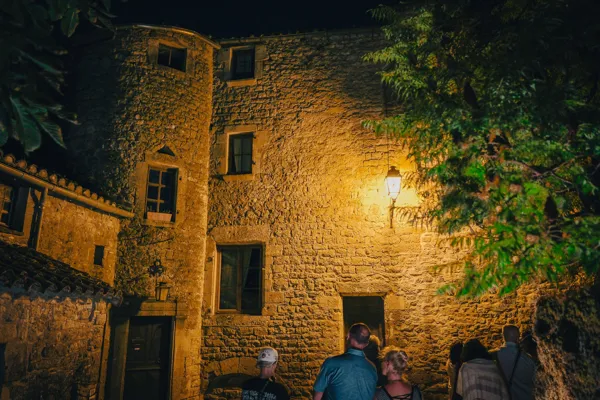 Visite nocturne de St-Jean d'Alcas, OFFICE DE TOURISME LARZAC VALLEES