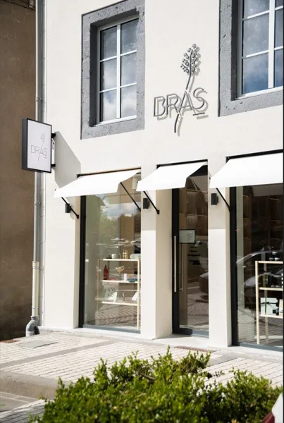 Boutique Bras, Hôtel Bras