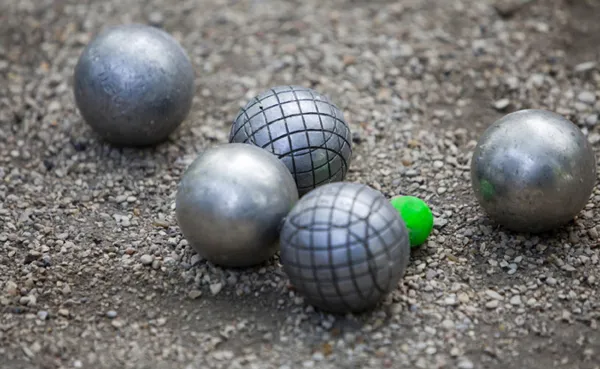 Concours de pétanque en doublette