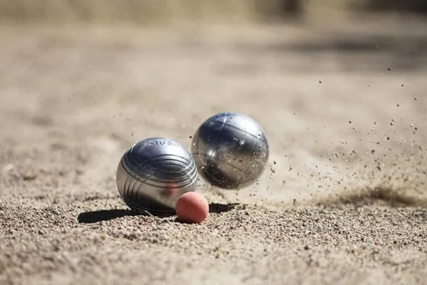 Concours de pétanque à Cénac