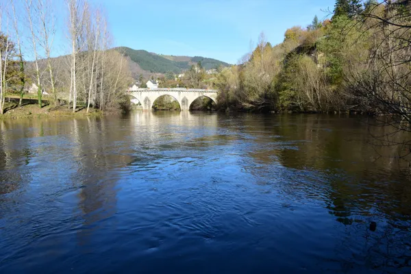 Le Lot à Entraygues-sur-Truyère