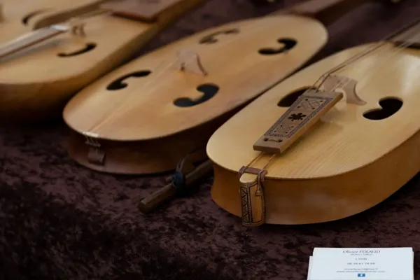 Académie d'été : chant grégorien/médiéval ou chant traditionnel occitan