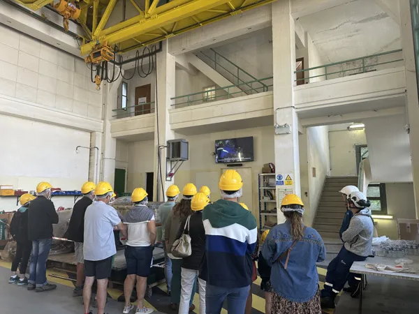 Visite de l'usine de pompage du lac de Bage