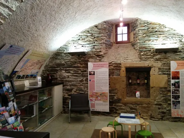 Espace Jacquaire et espace enfants, Office de Tourisme Estaing