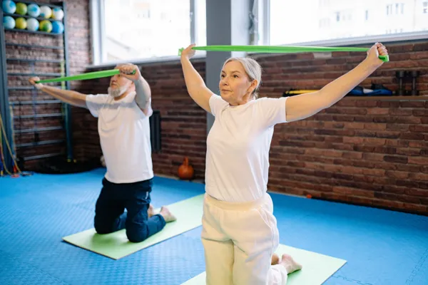 Gym debout ou sur chaise – Gym Détente du Réquistanais