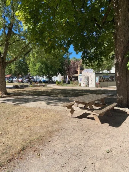 Aire de pique-nique : Jardin Public