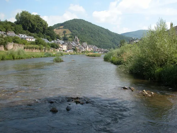 vue depuis bout de terrain Patrick Morel  (groupes), M et Mme Patrick Morel