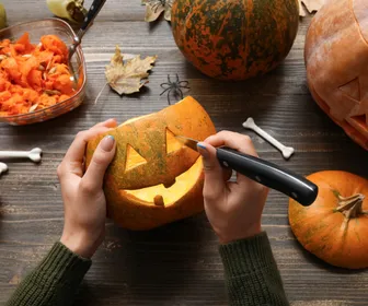 Atelier découpage de citrouille