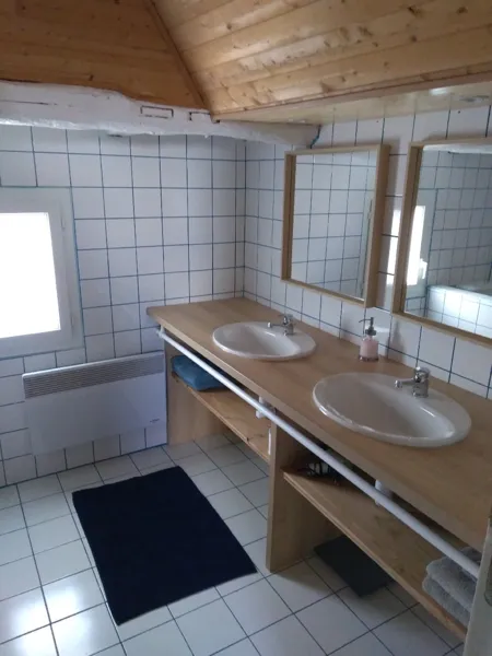 Salle d'eau à l'étage