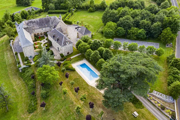 Hôtel et Centre Balnéo du Château de la Falque