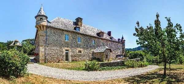 Hôtel et Centre Balnéo du Château de la Falque