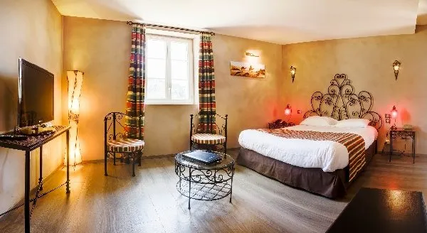 Hôtel et Centre Balnéo du Château de la Falque
