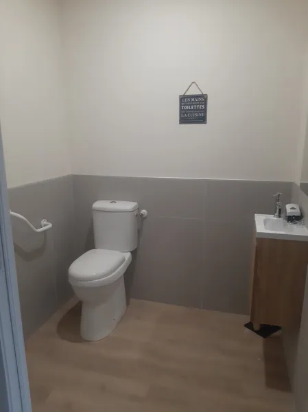 Toilette n°2 PMR