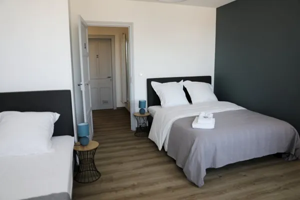 Chambre 3 1 lit 140 x 190 1 lit 90 x 200