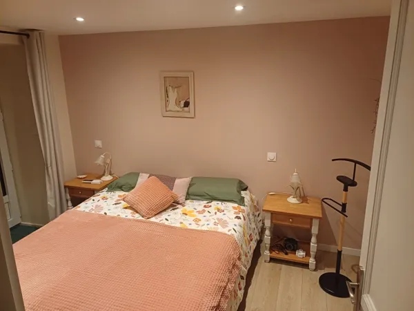 Gîte Les Sentiers d'Honorine : chambre à coucher