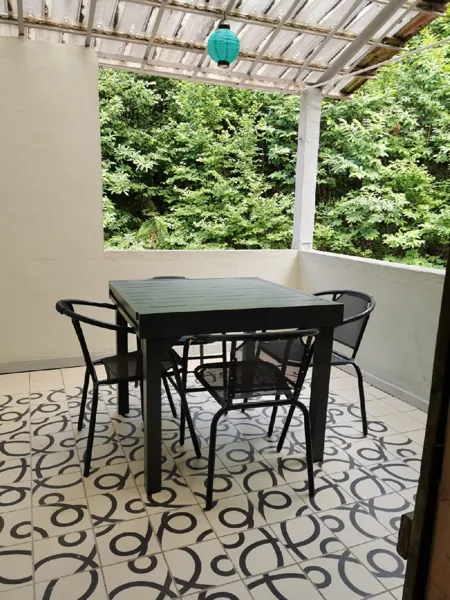 Terrasse couverte et privée