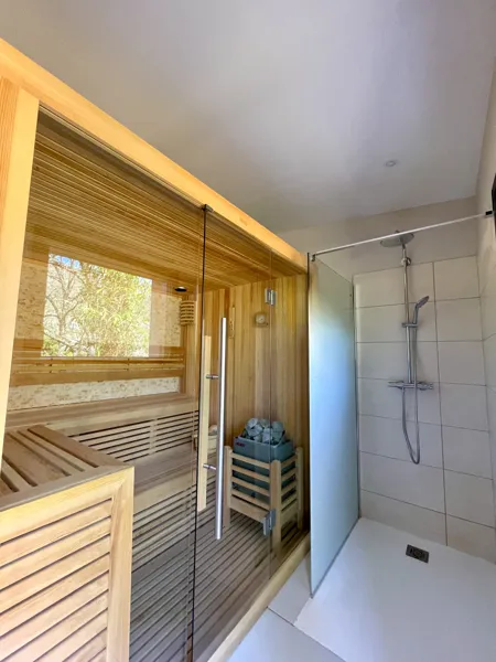 Domaine Le Vaxergues : Gite Ecolodge Le Salagou avec Spa